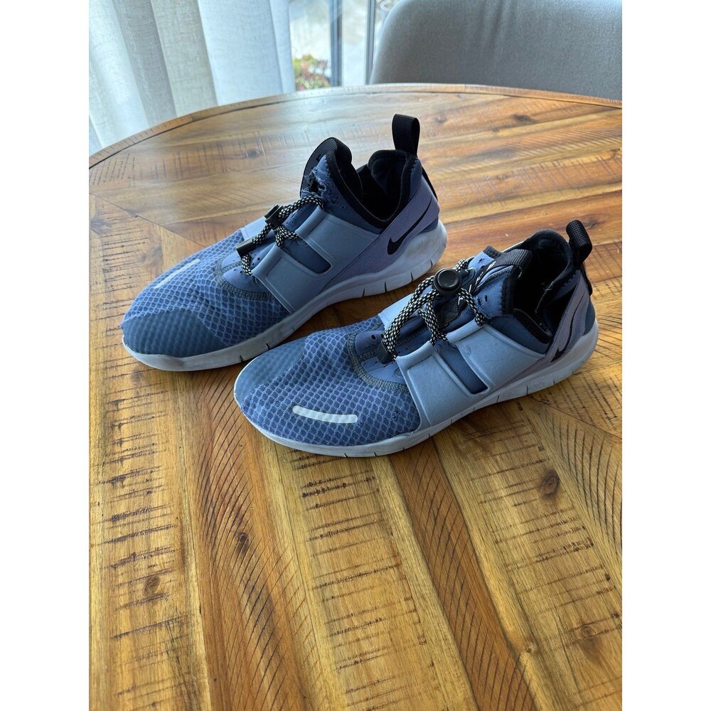 Nike Free RN Commuter Streetwear/Running
Lifestyle Sneakers